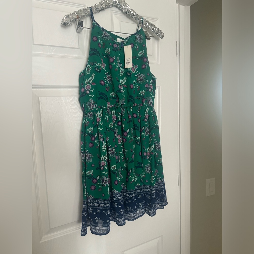 Francesca's Collections Green Floral Mini Dress
